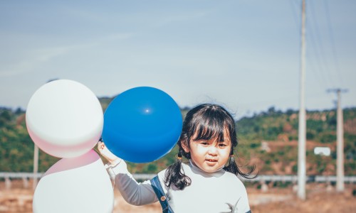 小孩脸上出痧状红点-小孩脸上出痧网 - 为你提供小孩脸上受伤了怎么弄避免留疤、小孩脸上出现白色的小块是什么原因
